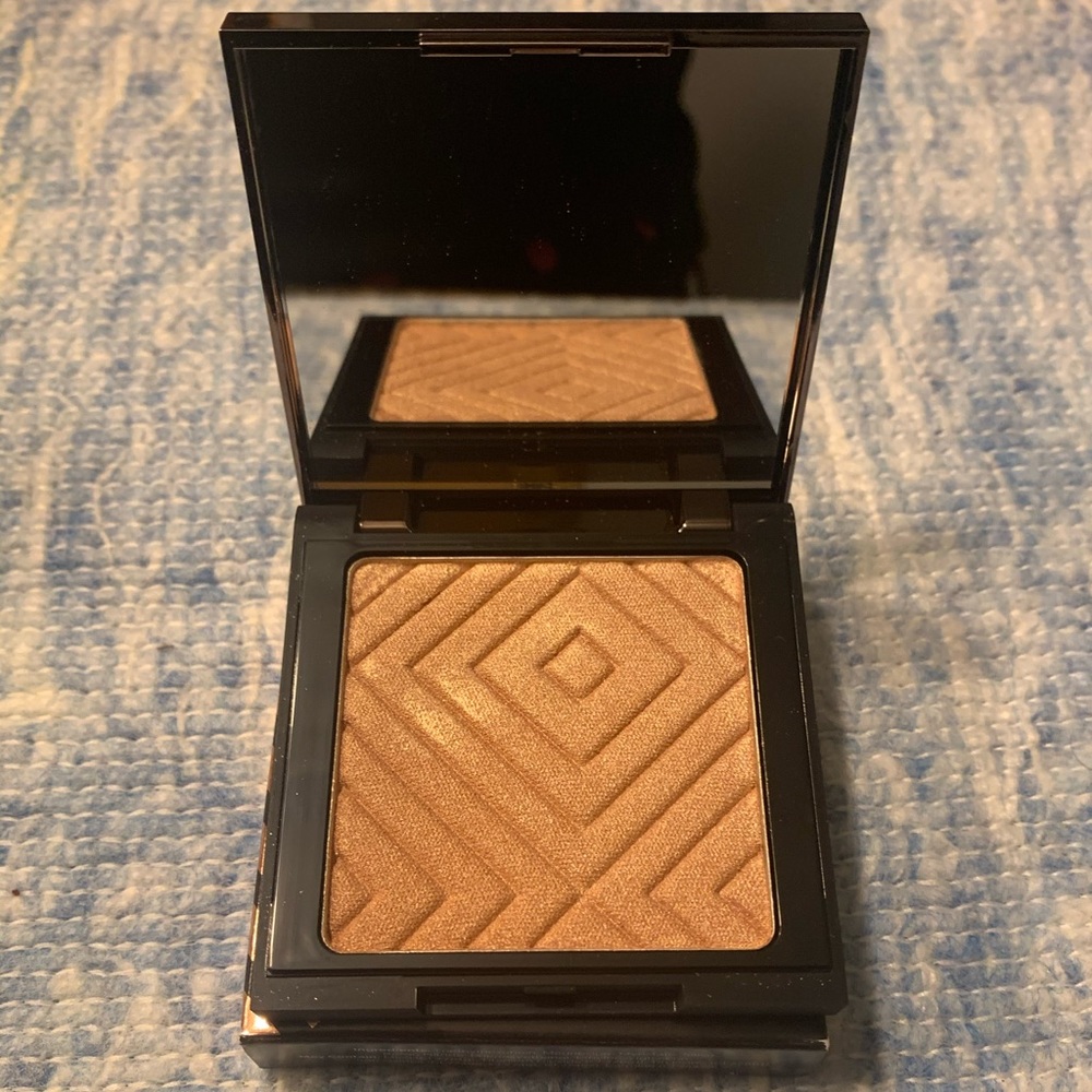 Makeup Geek Highlighter